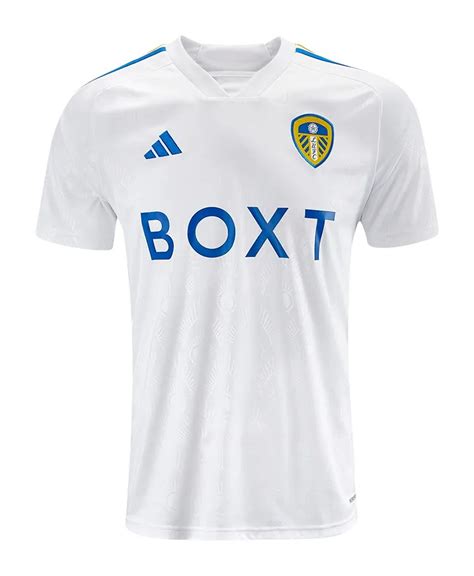 leeds united home kit.